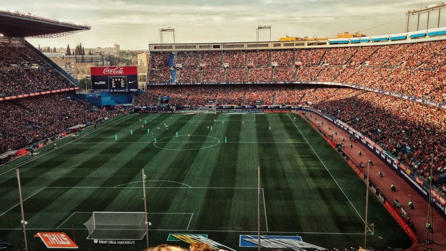 球友会 APP — 行业资质清单示意配图